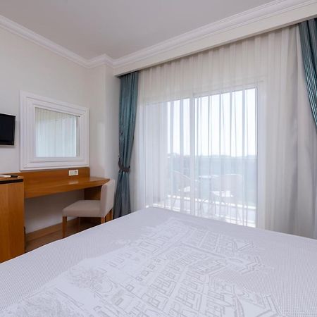 Lake River Side Hotel Spa Luaran gambar