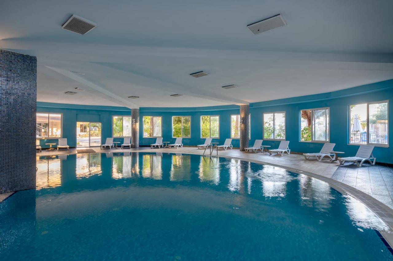 Lake River Side Hotel Spa Luaran gambar